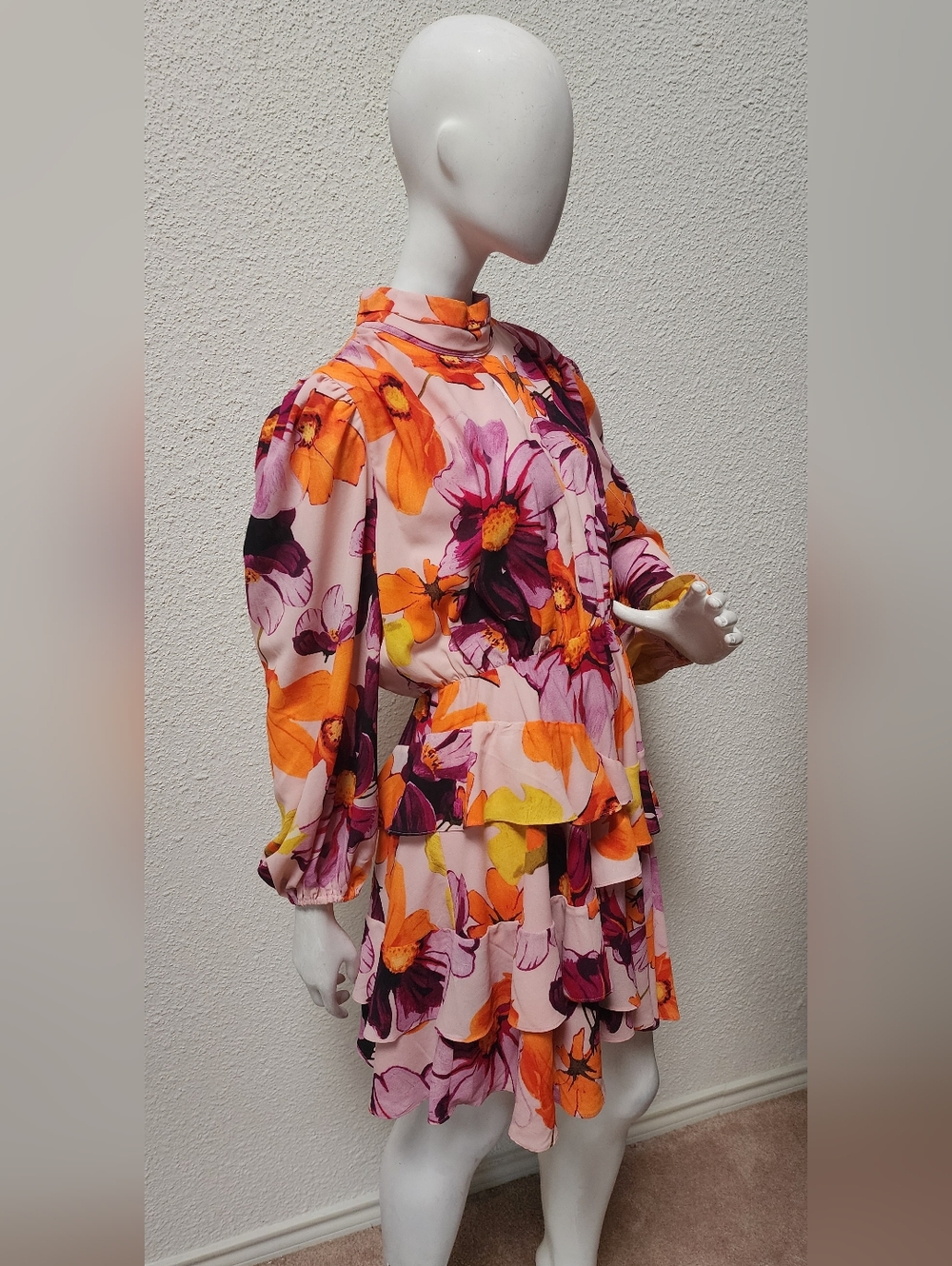 Elliatt Zaida Mini Dress Size L - Picture 4 of 9